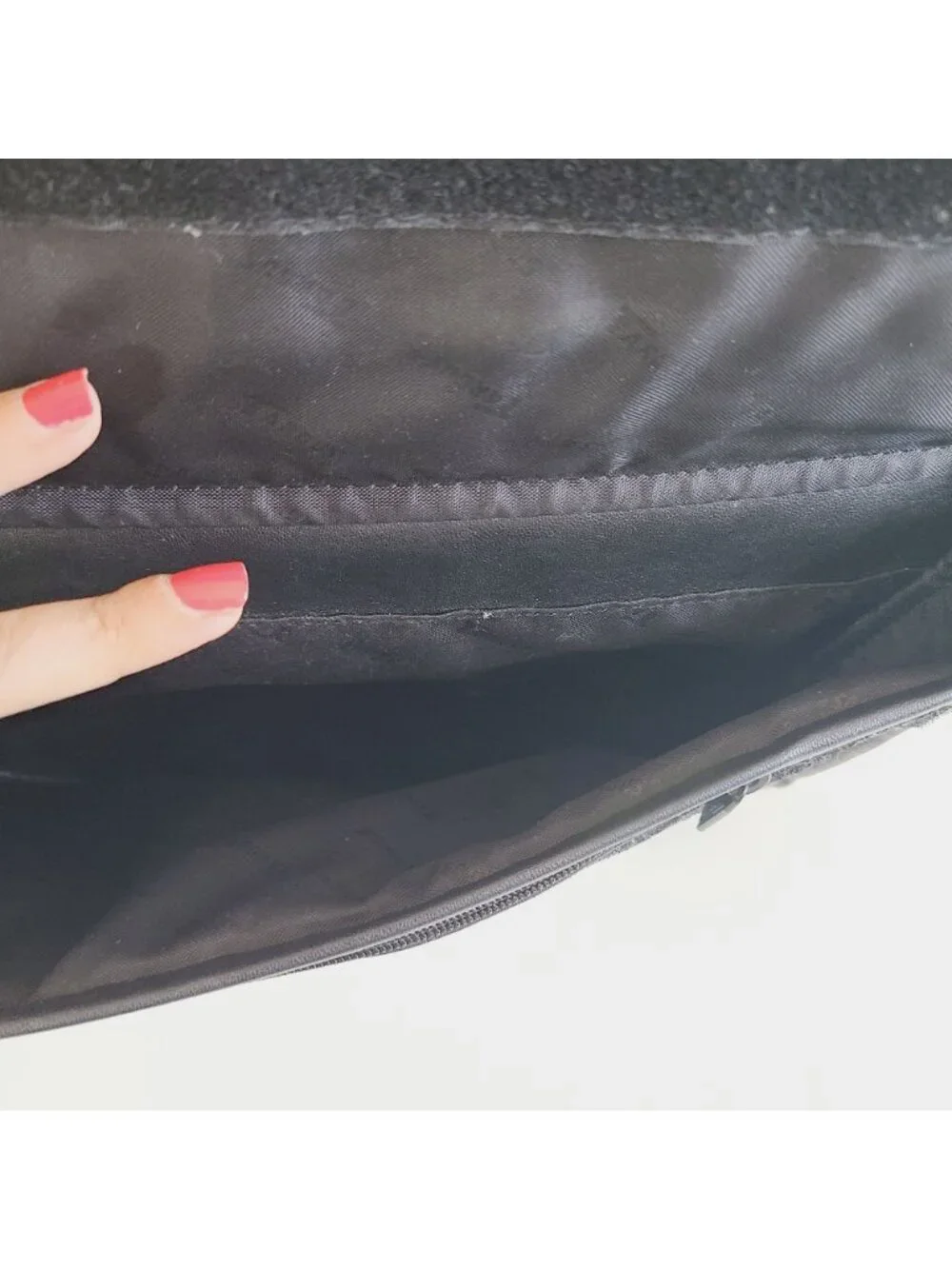 Targus Black Leather Laptop Bag With Shoulder Strap & Multiple Compartments